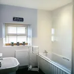 Centre, Superb 2 Bedroom Skipton